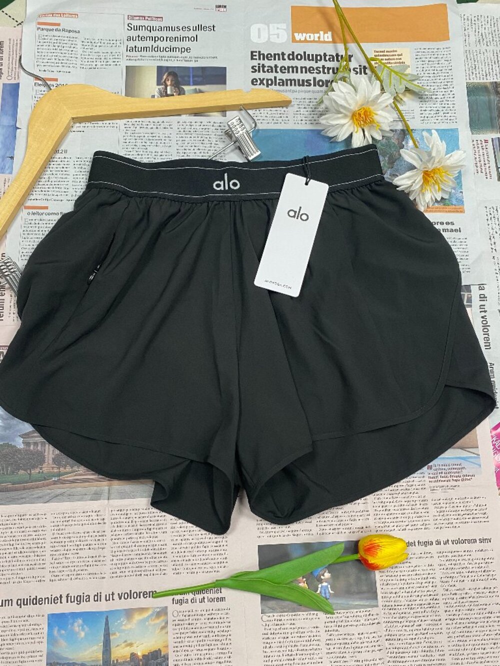 Brand New ALO Yoga🏸Black Match Point Short Relaxed Fit - Picture 2 of 9